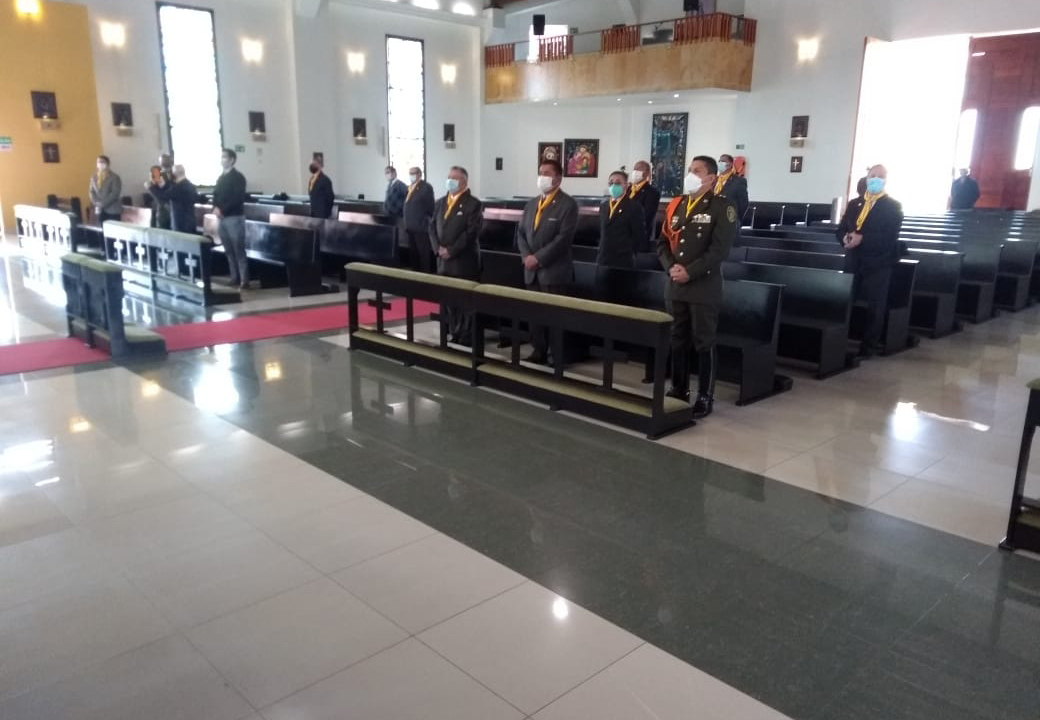 Vista general de la celebración eucarística en homenaje al ESMAD